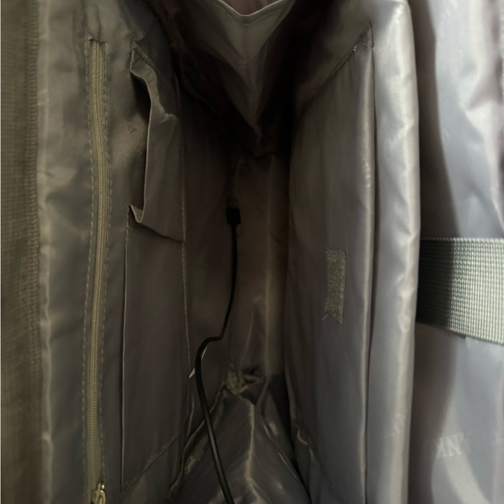 Pink Puffer Backpack - Picture 5 of 5